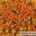 Салат из моркови с сухариками