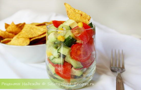 Мексиканский салат с авокадо